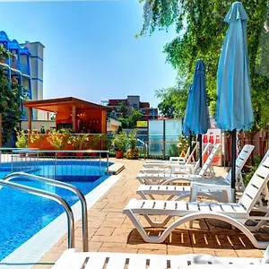 paloma-in-the-center-of-the-city.hotel-sunnybeach.com/